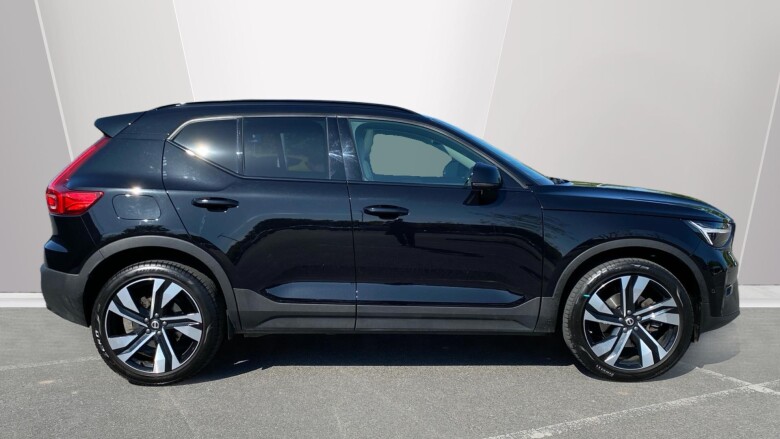 Volvo XC40 2.0 B4P Ultra Dark 5dr Auto Petrol Estate
